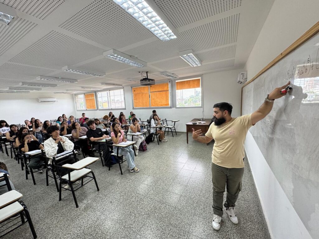 El Norte Grande debate en la UNT la docencia universitaria hoy