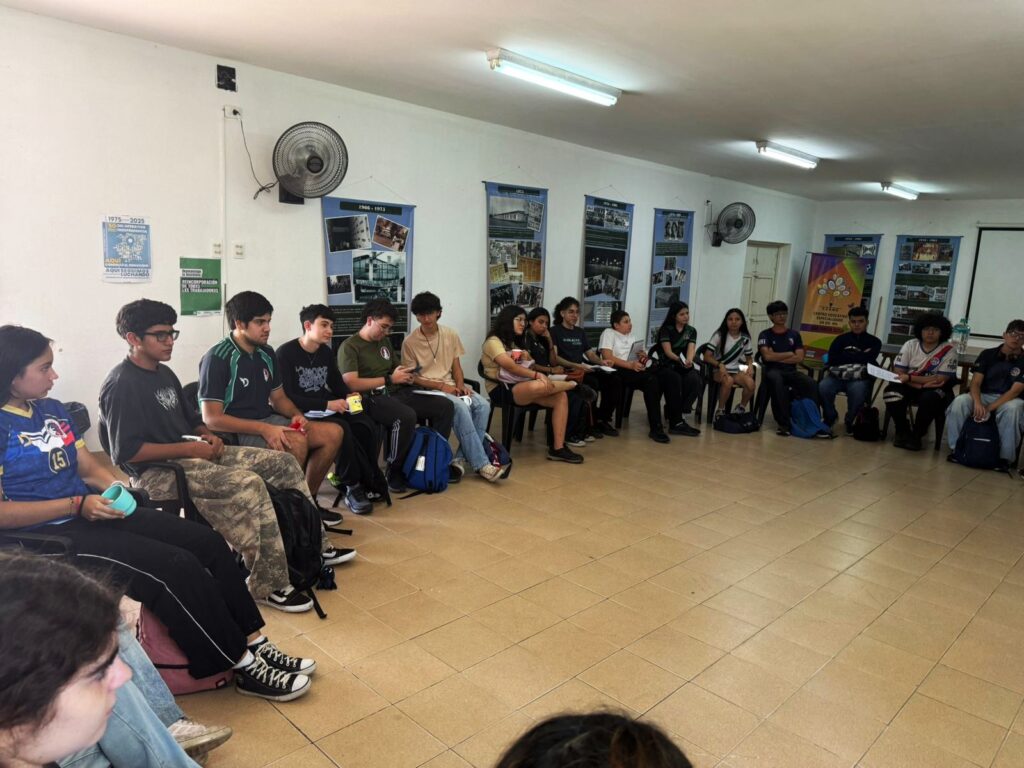 Estudiantes de la UNT fortalecen memoria y DDHH en la Escuelita de Famaillá