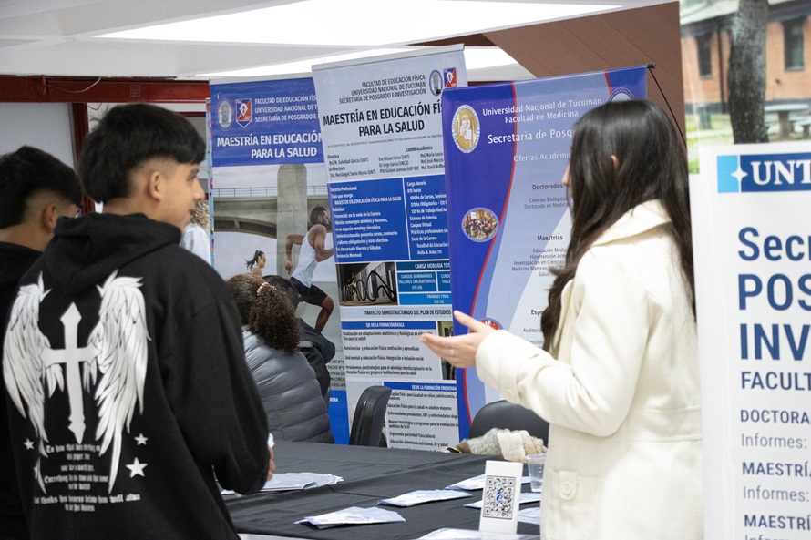 Más de un centenar de carreras se presentaron en la Expo Posgrado